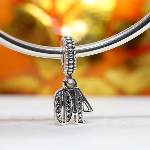 PANDORA 40 YEARS OF LOVE CHARM 791288CZ - Picture 3 of 3